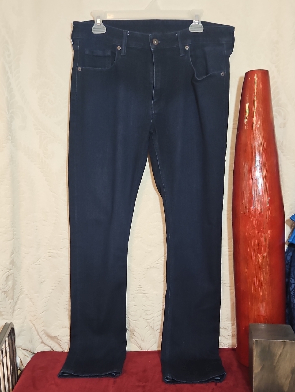 Men's Straight-Leg Jeans in Dark Blue